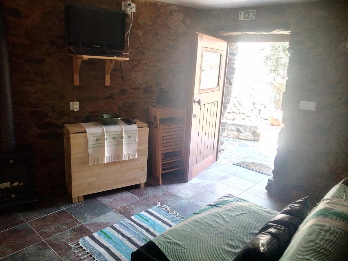 Вілла Refugio Do Raposo/Casa Altair Montes da Senhora Екстер'єр фото